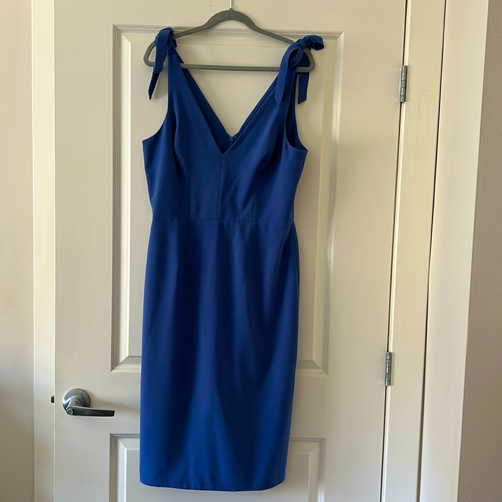 V-neck midi dress
